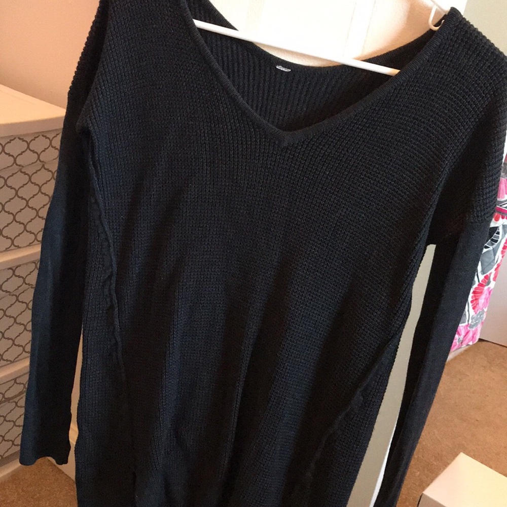 LULULEMON SWEATER